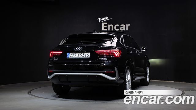 Audi Q3 F3 35 TDI Quattro Premium Sportback - фото 3