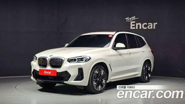 BMW iX3 M Sports - фото 0