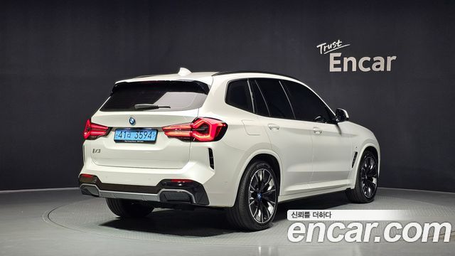 BMW iX3 M Sports - фото 1