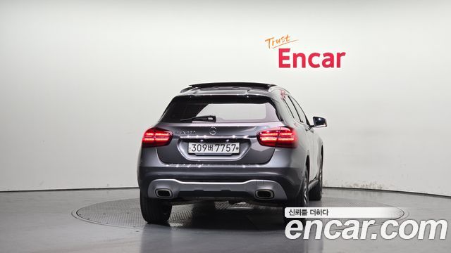 Mercedes-Benz GLA-Class X156 GLA220 Premium - фото 3