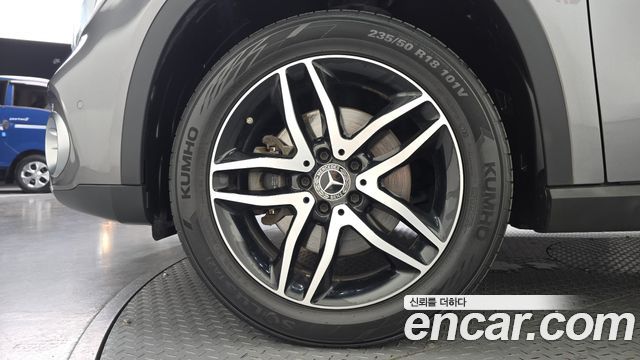 Mercedes-Benz GLA-Class X156 GLA220 Premium - фото 4