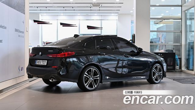 BMW 2 Series Gran Coupe F44 220i M Sports - фото 1