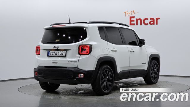 Jeep Renegade 1.3 Limited - фото 0