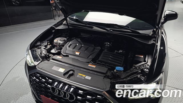 Audi Q3 F3 35 TDI Premium Sportback - фото 4