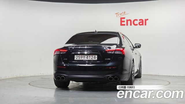 Maserati Ghibli 3.0S Q4 3rd - фото 3