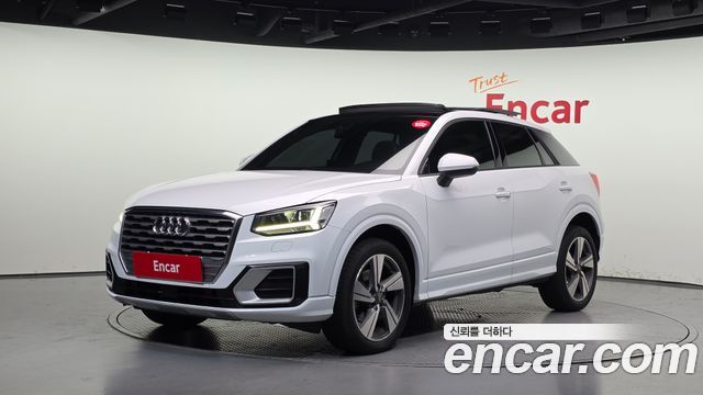 Audi Q2 35 TDI Premium - фото 0
