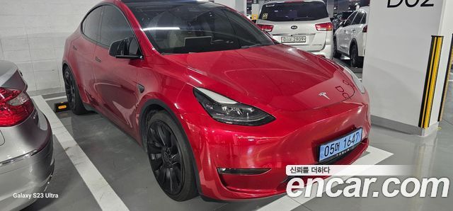 Tesla Model Y Performance AWD - фото 0
