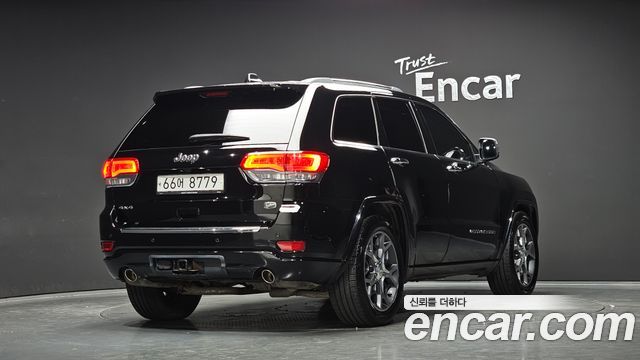 Jeep Cherokee 3.6 Overland WK2 - фото 1