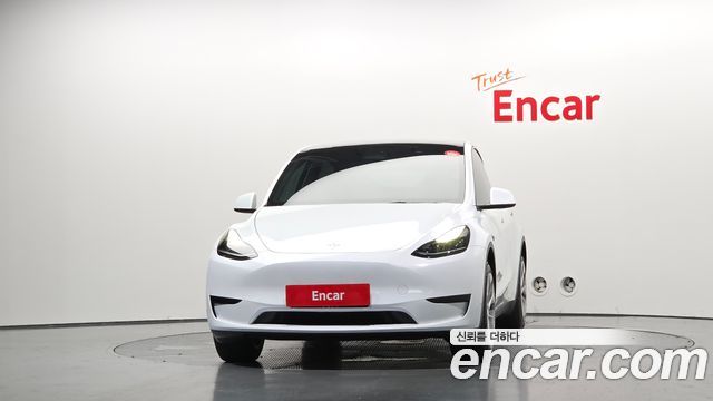 Tesla Model Y RWD - фото 2