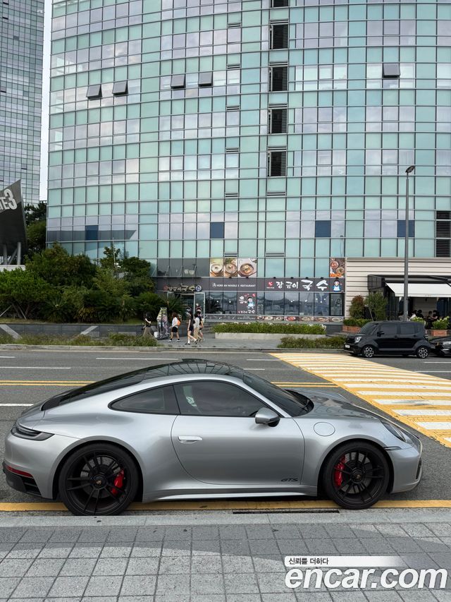 Porsche 911 Carrera GTS - фото 4