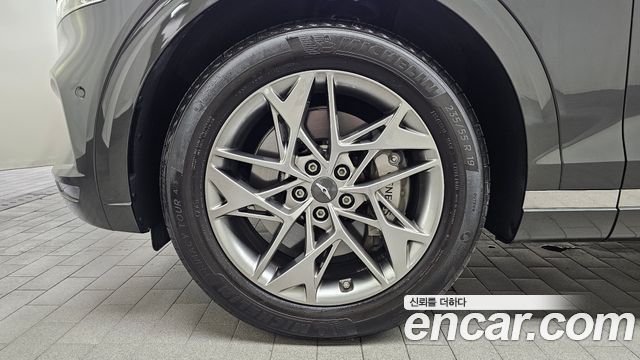 Genesis GV70 2.5T Gasoline AWD - фото 3