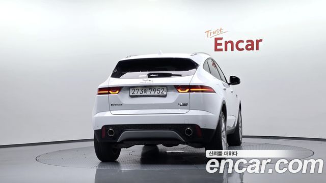 Jaguar E-PACE P250 SE - фото 3