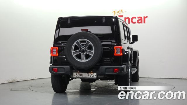 Jeep Wrangler JL 2.0 Sahara 4Door - фото 3
