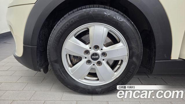 Mini Cooper 5Door Standard 3rd - фото 4