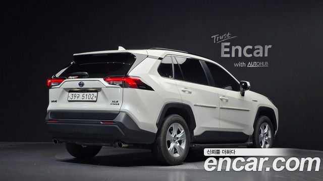 Toyota RAV4 5-го поколения 2.5 2WD Hybrid - фото 0