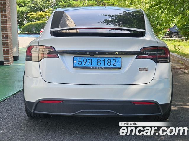 Tesla Model X AWD - фото 3