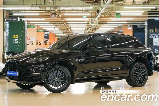 Aston Martin DBX 4.0 V8 707 - фото 0