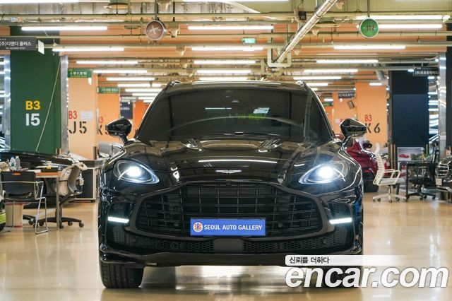 Aston Martin DBX 4.0 V8 707 - фото 3