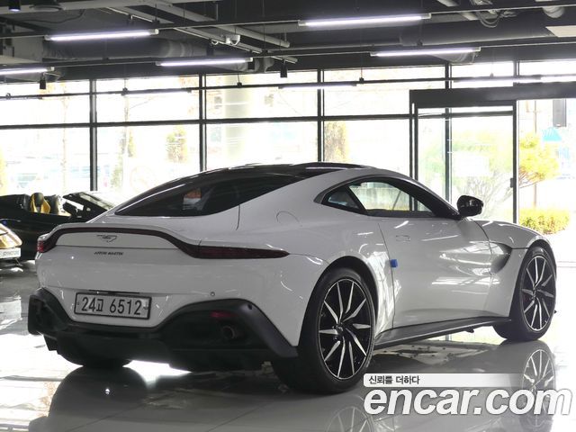 Aston Martin Vantage 2-го поколения 4.0 V8 Coupe - фото 2