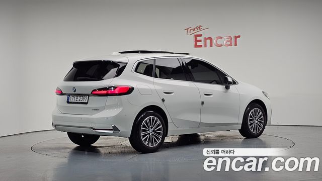 BMW 2 Series Active Tourer U06 220i Luxury - фото 0