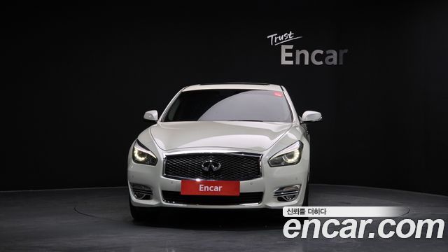 Infiniti Q70 3.7 AWD - фото 2