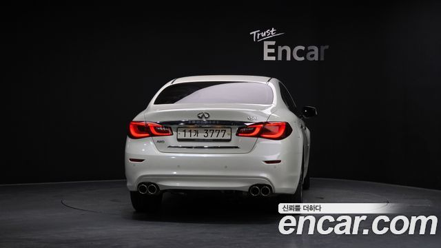 Infiniti Q70 3.7 AWD - фото 3
