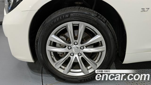 Infiniti Q70 3.7 AWD - фото 4