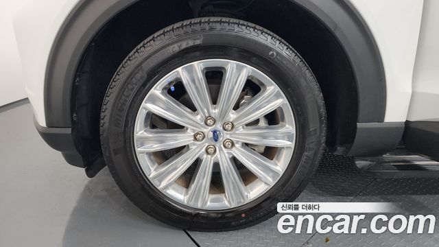 Ford Explorer 6-го поколения 2.3 LimIted 4WD - фото 3