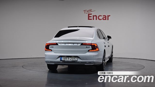 Volvo S90 B6 AWD Ultimate Bright - фото 3
