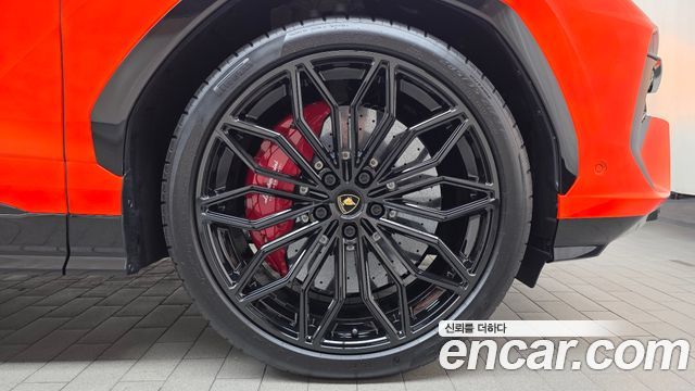 Lamborghini Urus 4.0 V8 SE - фото 4
