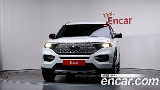 Ford Explorer 6-го поколения 2.3 LimIted 4WD - фото 2
