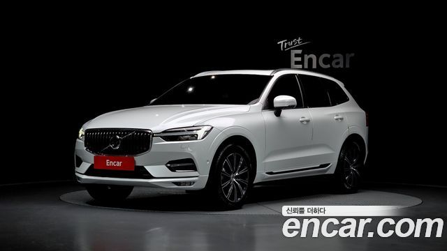 Volvo XC60 2-го поколения B5 Inscription - фото 0