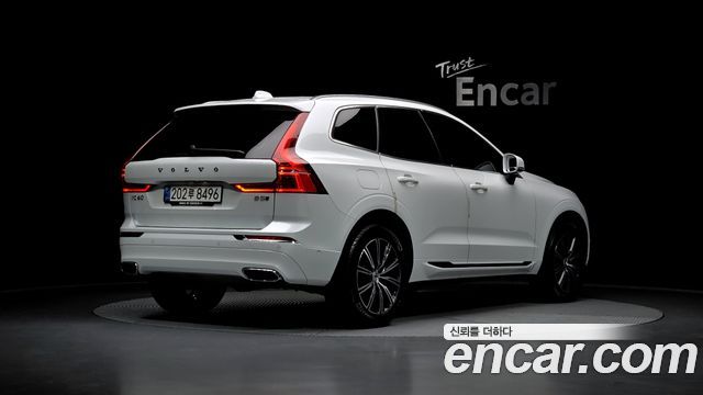Volvo XC60 2-го поколения B5 Inscription - фото 1