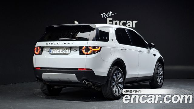 Land Rover Discovery Sport 2.0 TD4 HSE Luxury - фото 1