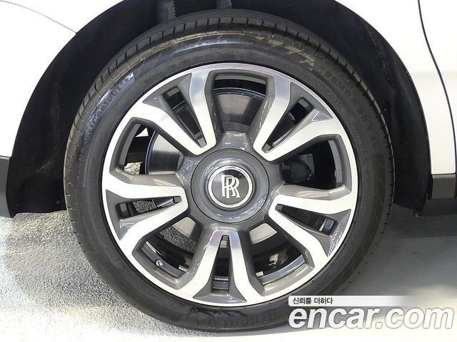 Rolls-Royce Cullinan 6.7 V12 - фото 3