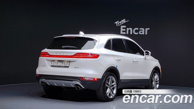 Lincoln MKC 2.0 AWD - фото 1