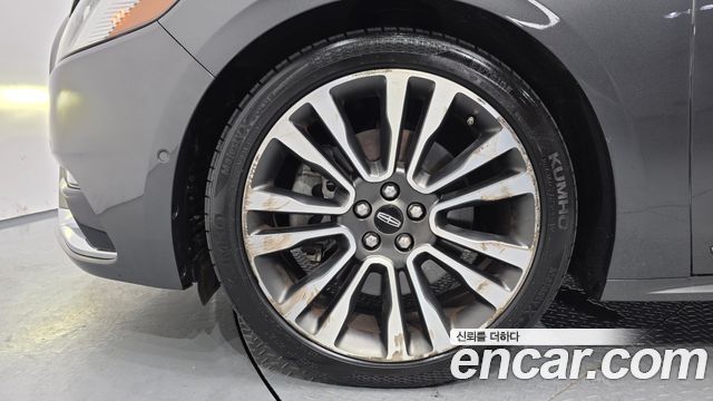 Lincoln Continental 10-го поколения 3.0 AWD - фото 4