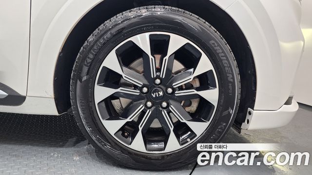 Kia Carnival 4-го поколения Gasoline 7-Seater Hi-Limousine Signature - фото 4