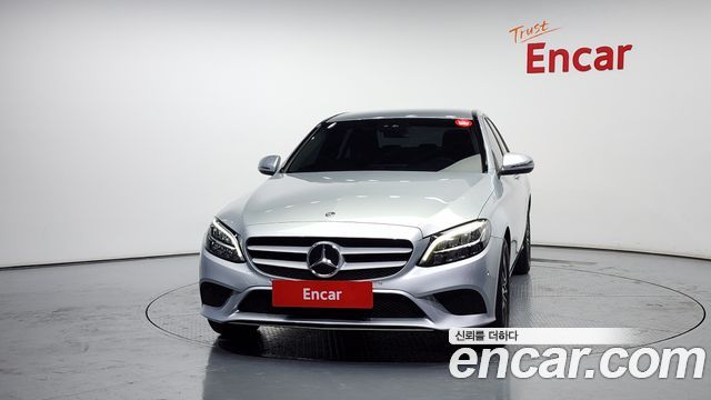 Mercedes-Benz C-Class W205 C200 - фото 2