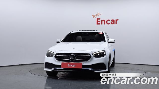 Mercedes-Benz E-Class W213 E350 4MATIC Avantgarde - фото 2