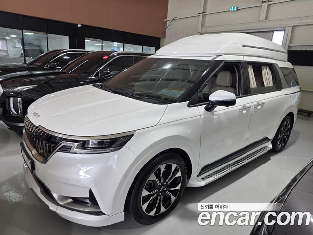 Kia Carnival 4-го поколения Gasoline 9-Seater Hi-Limousine Signature - фото 0