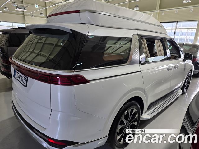 Kia Carnival 4-го поколения Gasoline 9-Seater Hi-Limousine Signature - фото 1