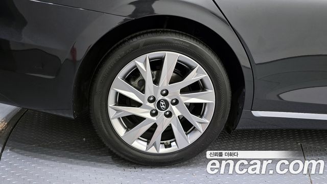 Hyundai Grandeur New IG, гибрид Calligraphy - фото 4