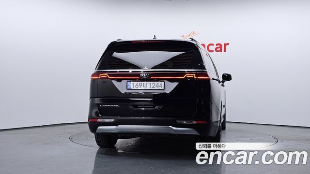 Kia Carnival 4-го поколения 9-Seater Signature - фото 3