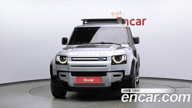 Land Rover Defender L663 110 D300 HSE - фото 2