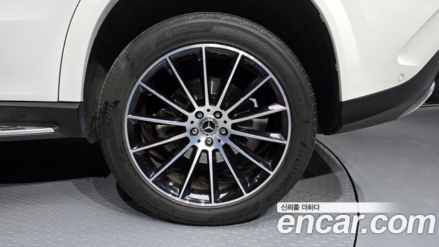 Mercedes-Benz GLE-Class W167 GLE400d 4MATIC Coupe - фото 4