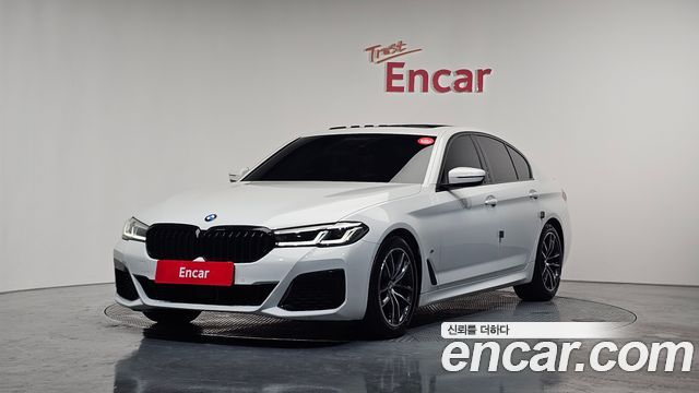 BMW 5 Series G30 520i M Sport - фото 0