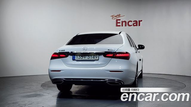 Mercedes-Benz E-Class W213 E350 4MATIC Avantgarde - фото 3