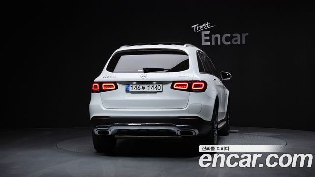Mercedes-Benz GLC-Class X253 GLC300e 4MATIC - фото 3
