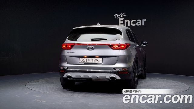 Kia Sportage The Bold Diesel 2.0 2WD Trendy - фото 3